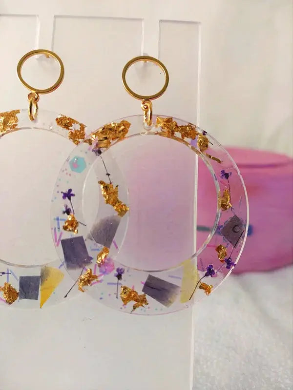 Boucles d'oreilles résine Fleur et feuille d’or Lozen-k