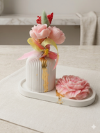 Bougie parfumée Tendresse Florale – Vase décoratif, bouquet en cire & bougie pivoine Lozen-k