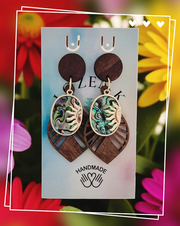 Eclat Solaire – Boucles d’oreilles en bois & laiton doré