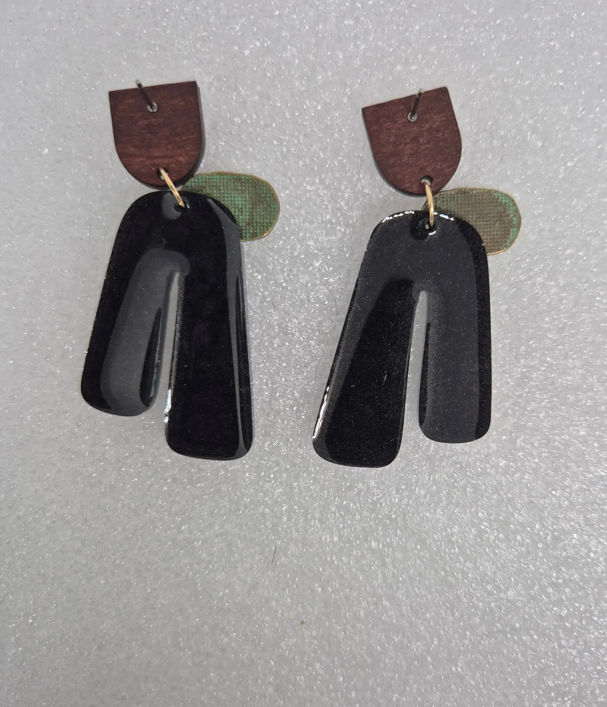 Boucles d’oreilles bohèmes Hibou Vert – Résine & alliage de zinc Lozen-k