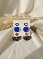 Boucles d’oreilles Mystic Azura – Résine bleue marine, bois Lozen-k