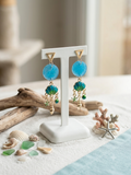 Boucles d'oreilles bohèmes bleu lagon nacré | Trésor des Lagons